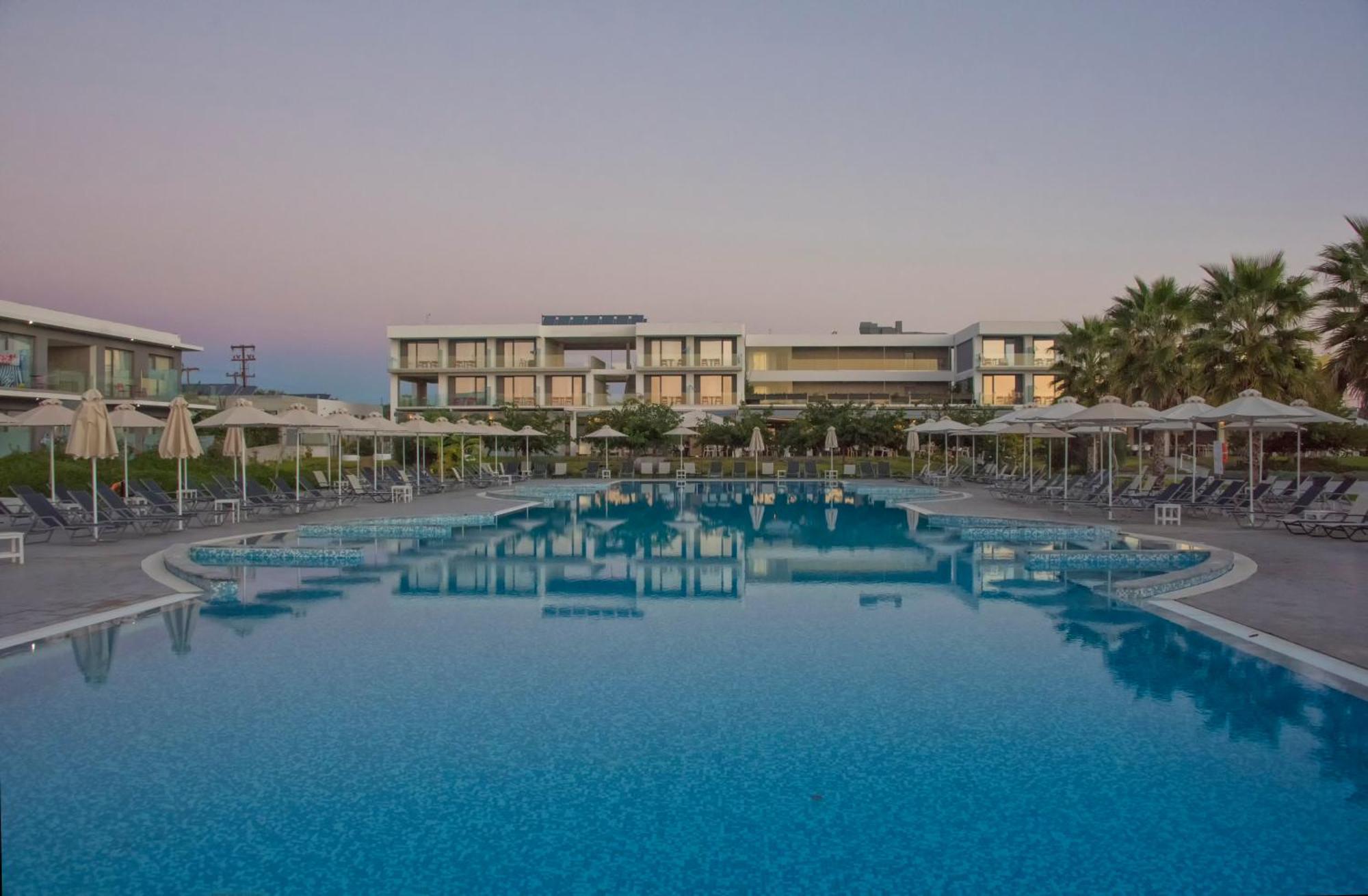 Отель Neilson Messini Activity Beach Club Каламата Экстерьер фото